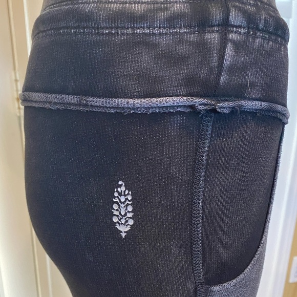 Free People FP Movement Kyoto Two-Toned Black Med-Rise Ankle Leggings Sz XS VGC - Picture 6 of 10